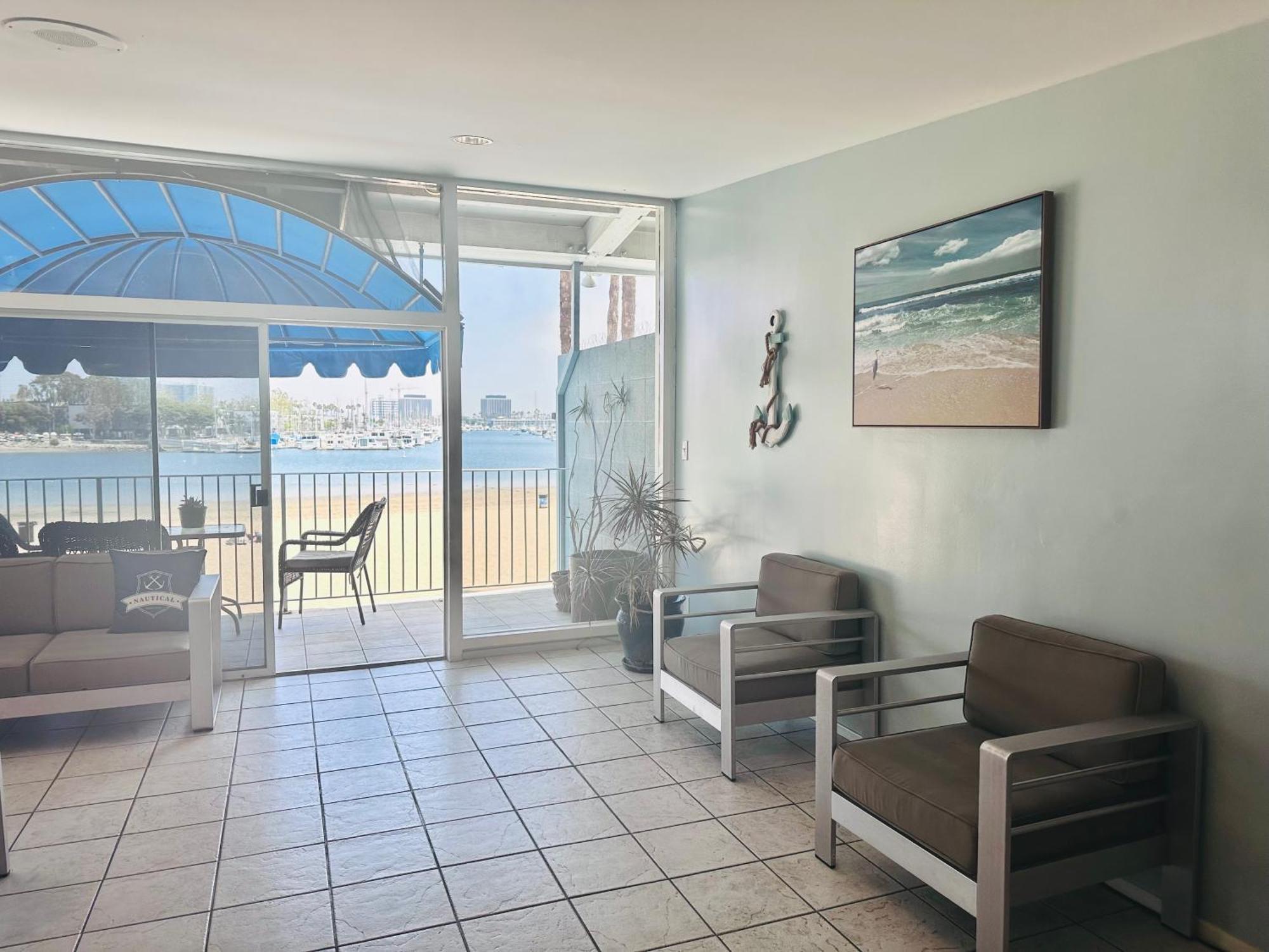 Foghorn Harbor Inn Marina del Rey Exterior photo